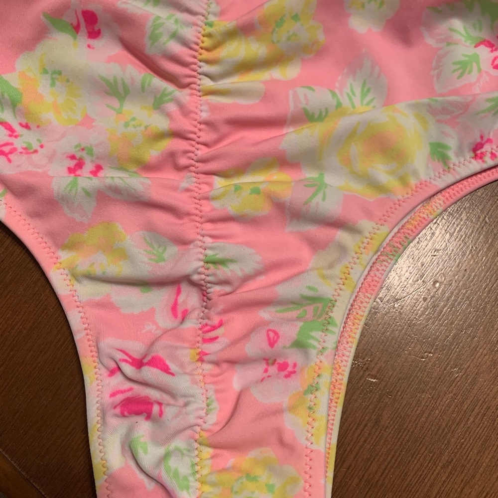 PINK Victoria’s Secret bikini - Picture 3 of 6